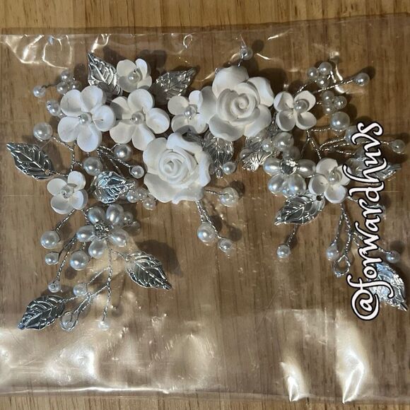 8 pc Decorative Bridal Hair Accessory Lot - Picture 5 of 11